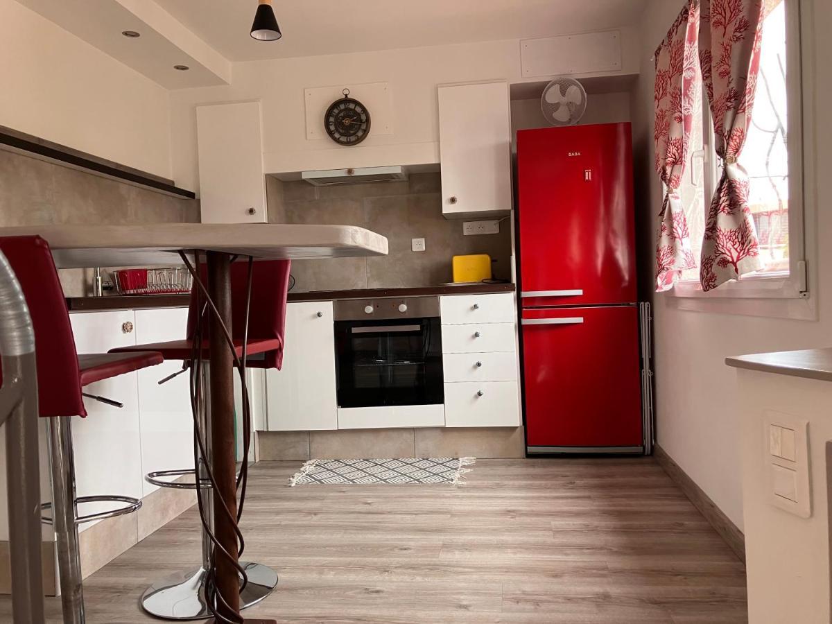 2 Pieces Rez-De-Jardin Dans Maison Avec Piscine Villeneuve-Loubet Kültér fotó