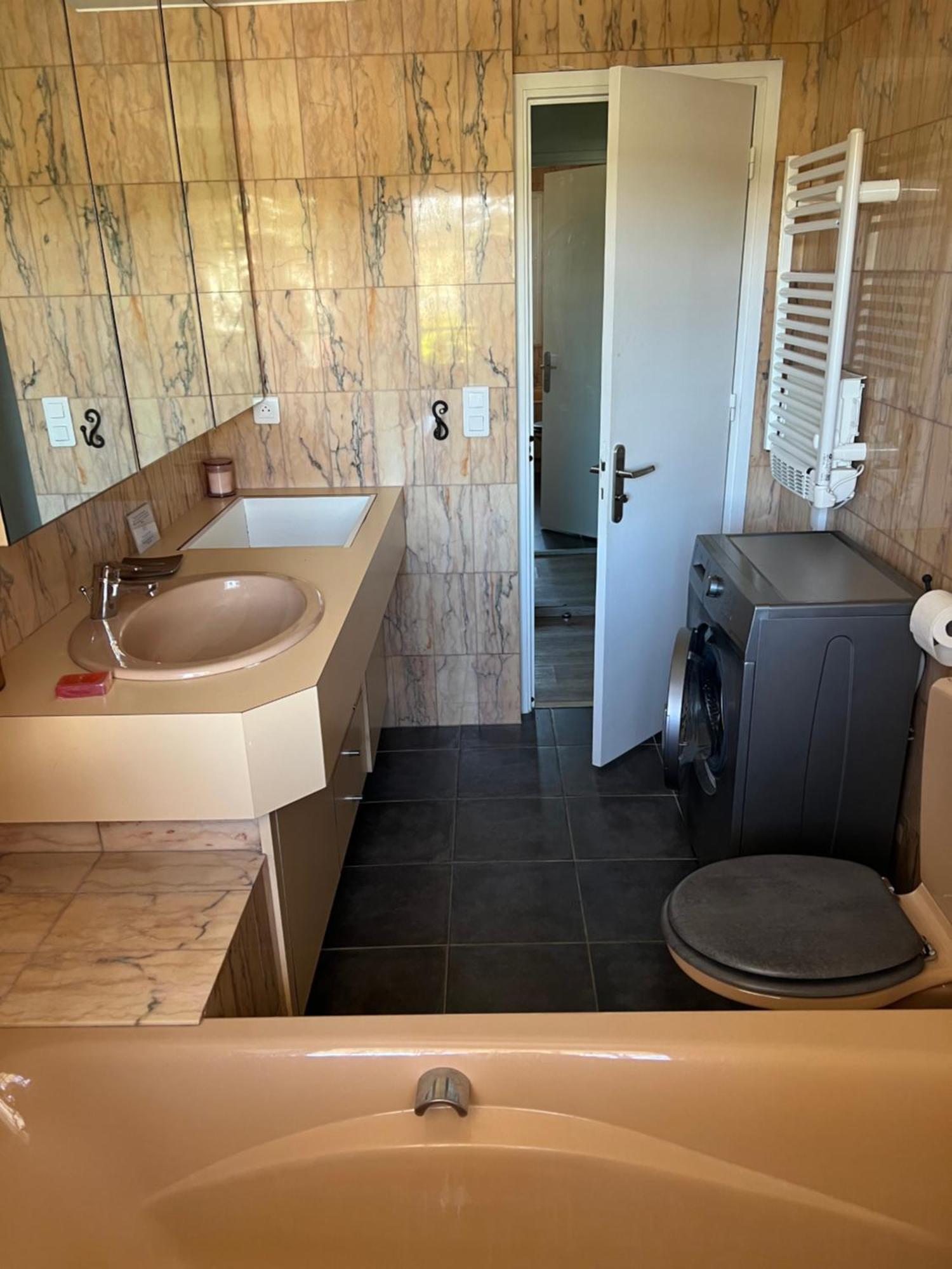 2 Pieces Rez-De-Jardin Dans Maison Avec Piscine Villeneuve-Loubet Kültér fotó